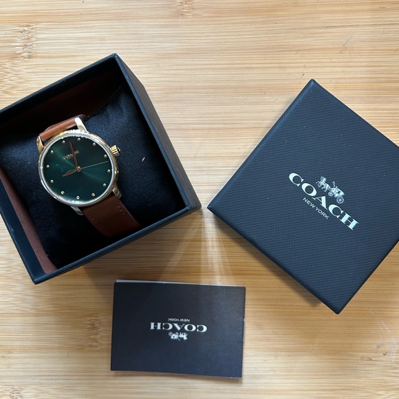 Coach Grand Watch With 36mm Green Face & Purple Tone Leather Band - Picture 5 of 5